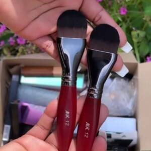 Skin Prep Flat Brush