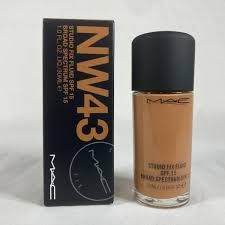 MAC STUDIO FIX FLUID - NW43