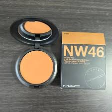 MAC Studio Fix Powder Plus Foundation – NW46