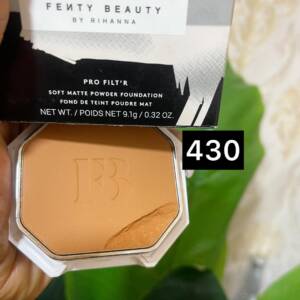 FENTY BEAUTY Pro Filt'r Soft Matte Powder -430 (Slightly Cracked)
